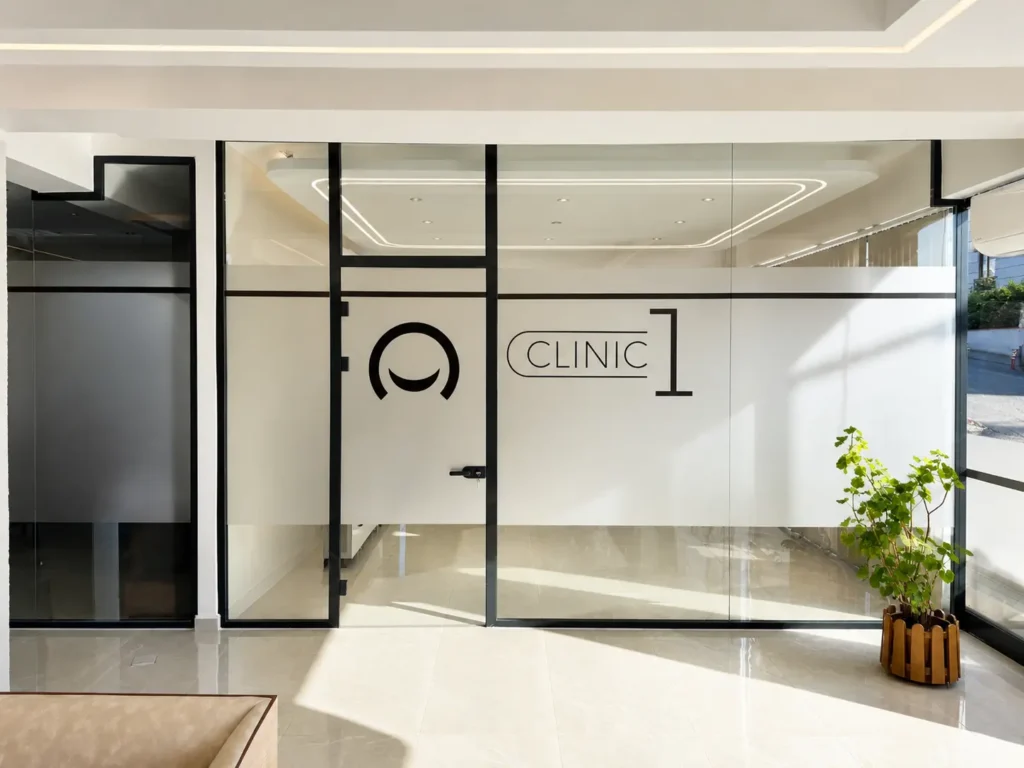 Silivri Özel Sinan Çavuş Diş Kliniği'nin güncel teknolojiyle donatılmış, modern ve hijyenik klinik ortamı.